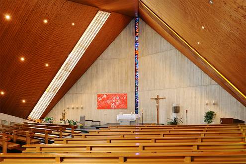 Innenansicht der Kirche im Haus Feldberg-Falkau
