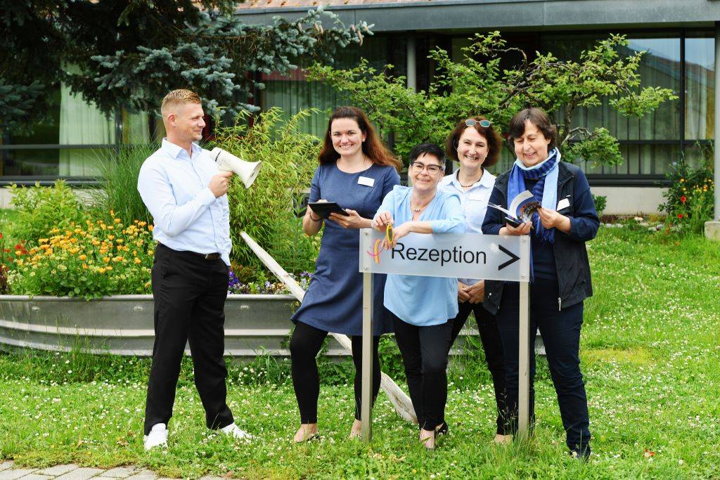 Bild vom Rezeptionsteam