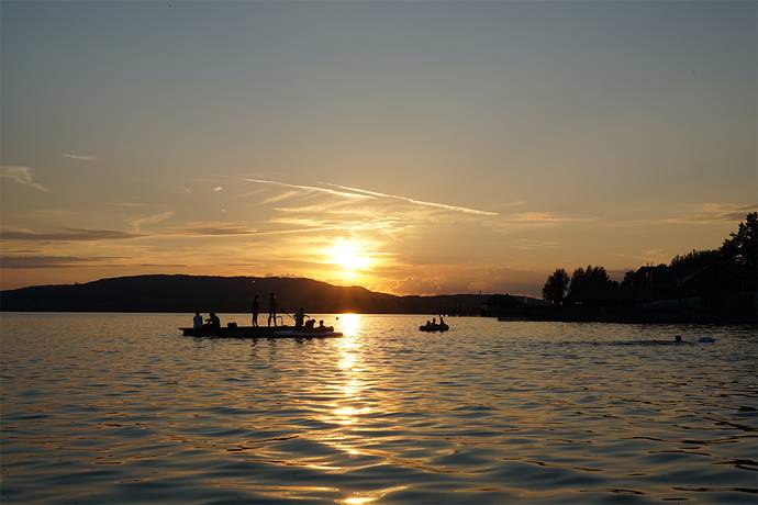 Anblick von einem Sonnenuntergang vom Haus Insel Reichenau