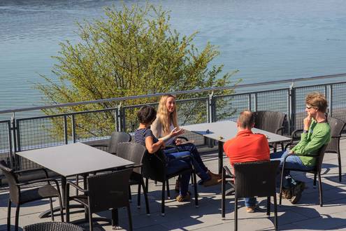 Ansicht von einem Seminar im Freiem im Haus Insel Reichenau