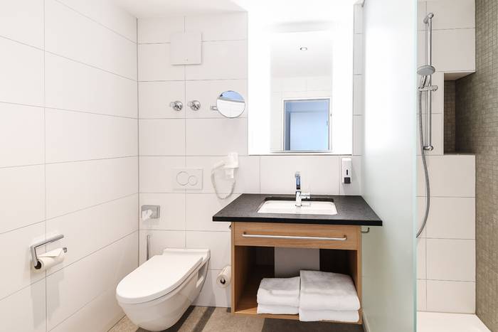 Ansicht Badezimmer mit Waschbecken im Haus Feldberg-Falkau 